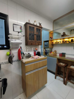 Image 11 - 1028024