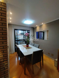 Image 3 - 1028024