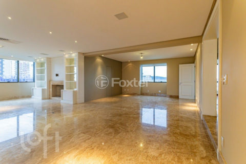 Image 4 - 1028067