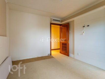 Image 35 - 1028067