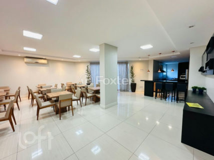 Image 21 - 1028111