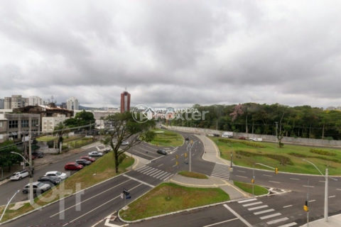 Image 8 - 1028118