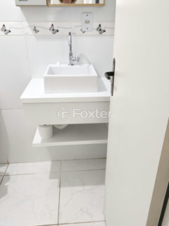 Image 5 - 1028155