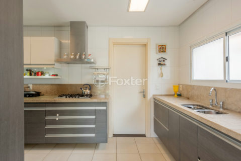 Image 31 - 1028168