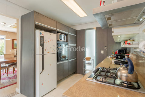 Image 33 - 1028168