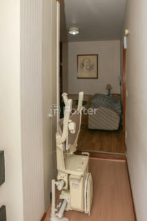 Image 46 - 1028177