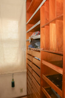 Image 17 - 1028177