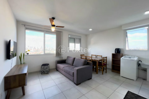 Image 32 - 1028220