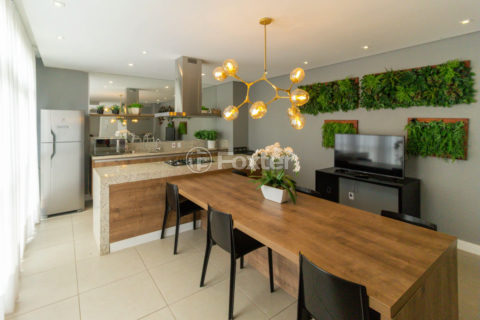 Image 22 - 1028220