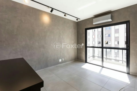Image 1 - 1028221