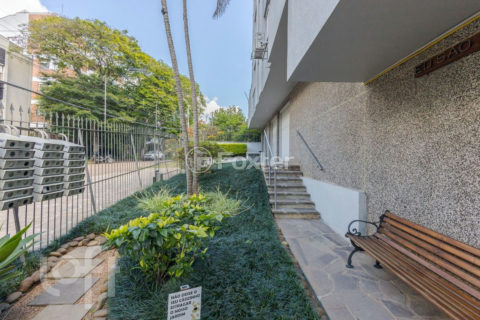 Image 18 - 1028230