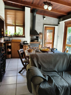 Image 3 - 1028271