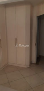 Image 21 - 1028275