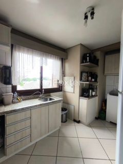 Image 11 - 1028284