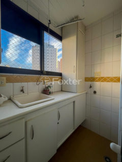 Image 33 - 1028294