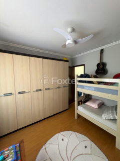 Image 7 - 1028307