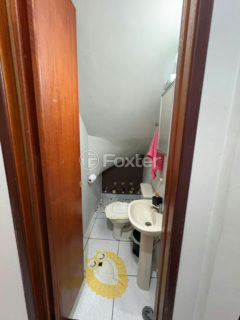 Image 11 - 1028307