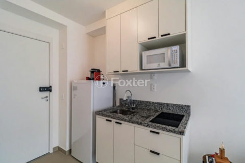 Image 7 - 1028313