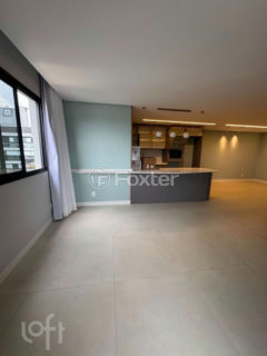 Image 8 - 1028322