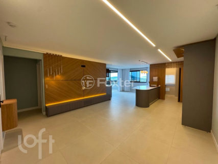 Image 3 - 1028322