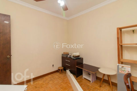 Image 16 - 1028347