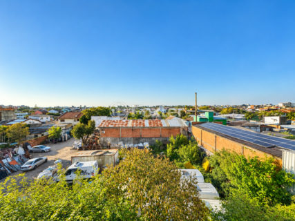 Image 7 - 1028357