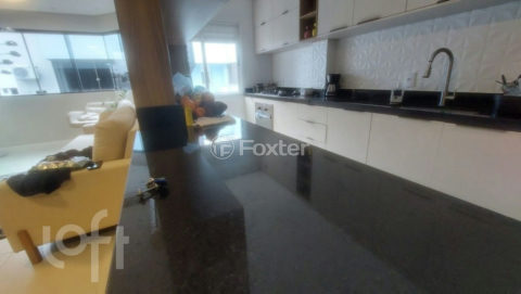 Image 5 - 1028358