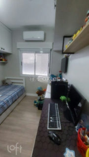 Image 8 - 1028358