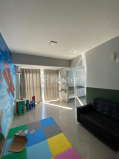Image 22 - 1028379