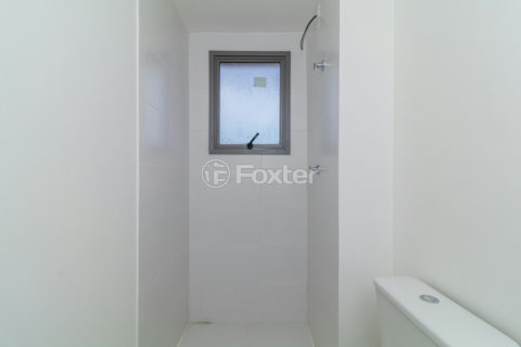 Image 10 - 1028386