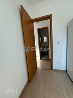 Image 4 - 1028392