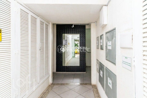 Image 44 - 1028392