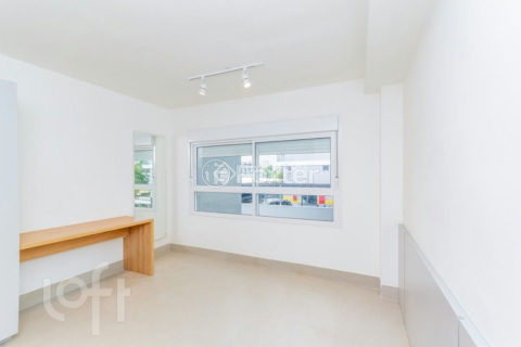 Image 3 - 1028406
