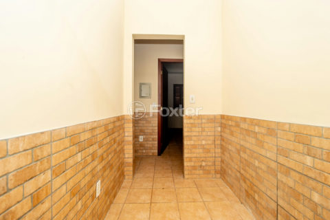 Image 9 - 1028436