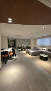 Image 21 - 1028448