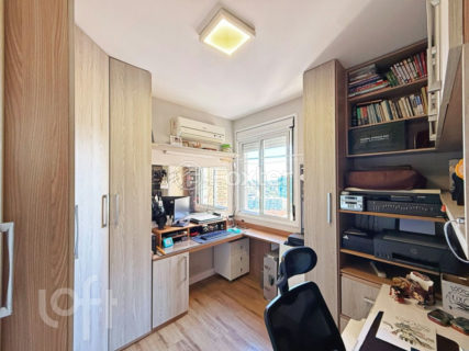 Image 35 - 1028450
