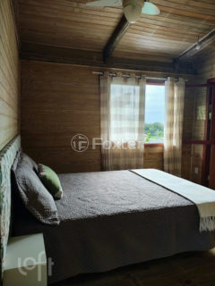 Image 38 - 1028500