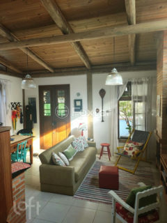 Image 10 - 1028500