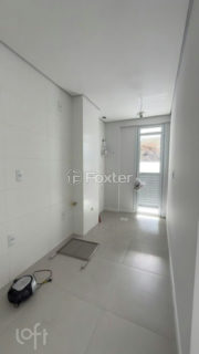 Image 4 - 1028521