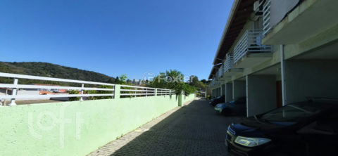 Image 9 - 1028536