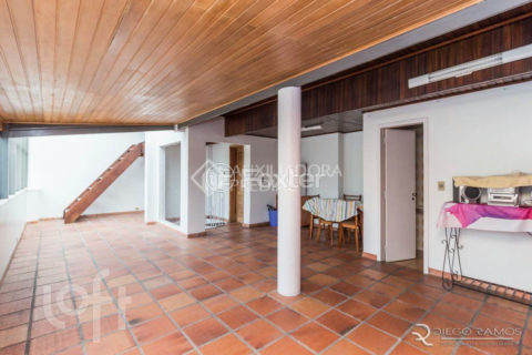 Image 17 - 1028547