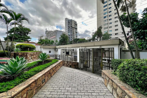 Image 43 - 1028549