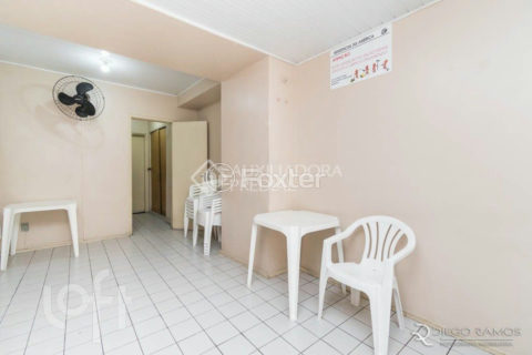 Image 20 - 1028550