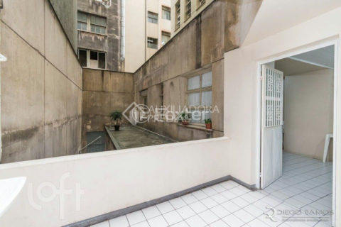 Image 22 - 1028550