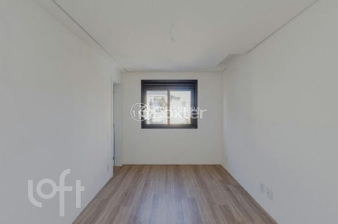 Image 22 - 1028566