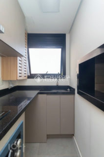 Image 11 - 1028566