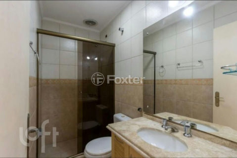 Image 32 - 1028567