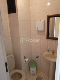 Image 4 - 1028578