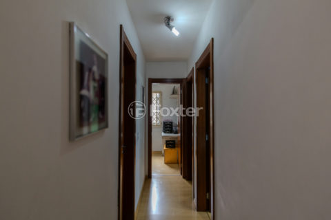 Image 8 - 1028594