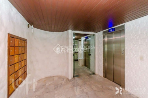 Image 9 - 1028606